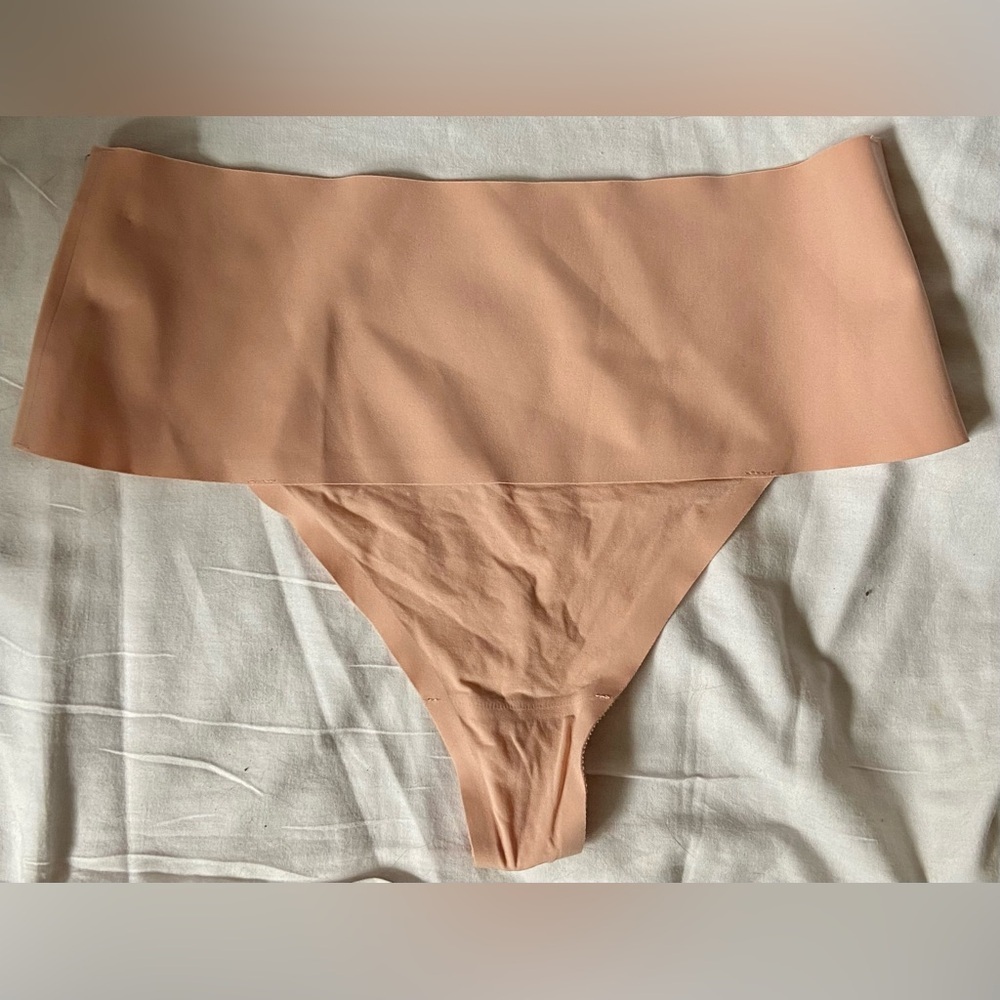 Spanx 0115 Undie Tectable Thong 1-Pack Panties US Size L